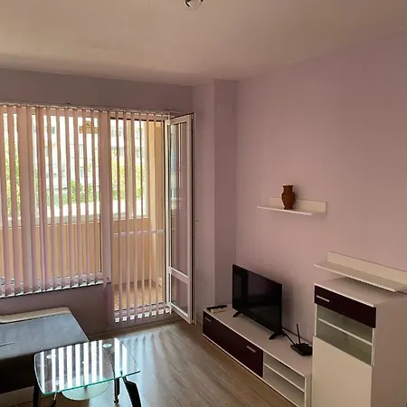 Апартамент Mihaela